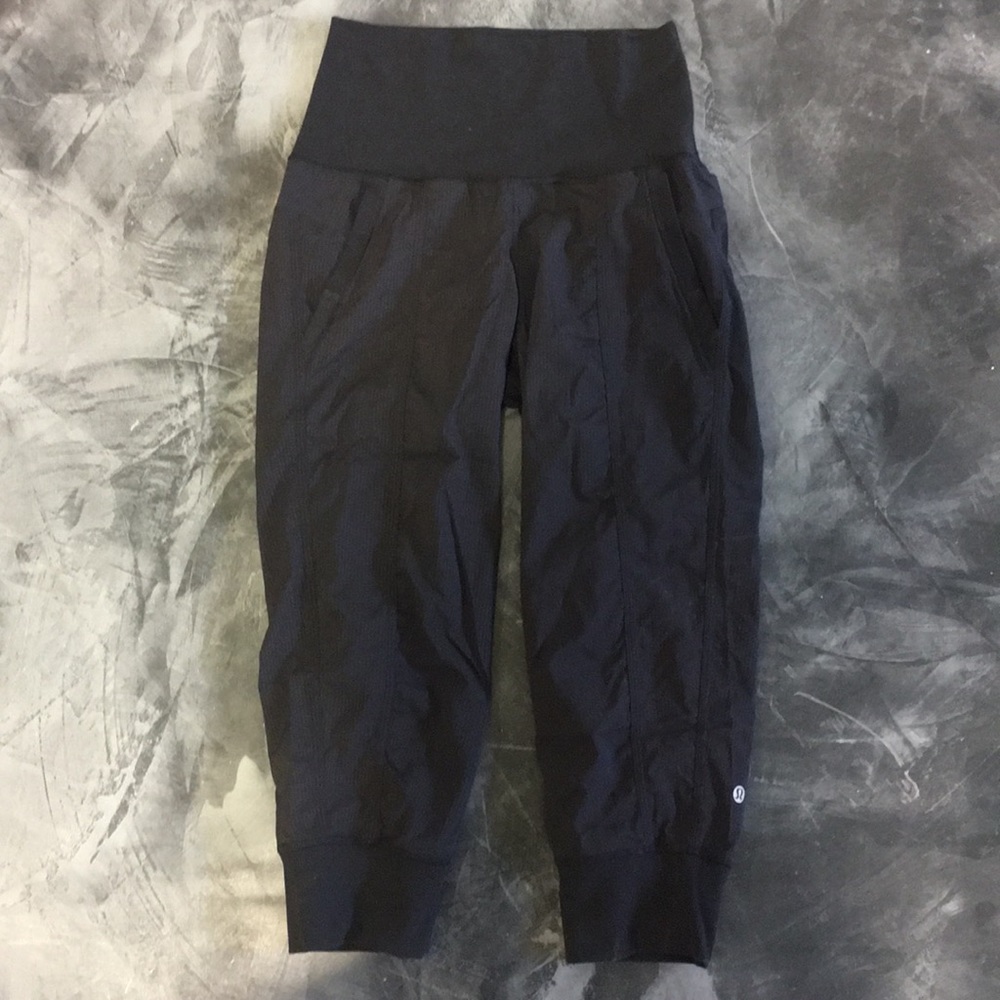 Lulu Lemon Dance studio crop pant